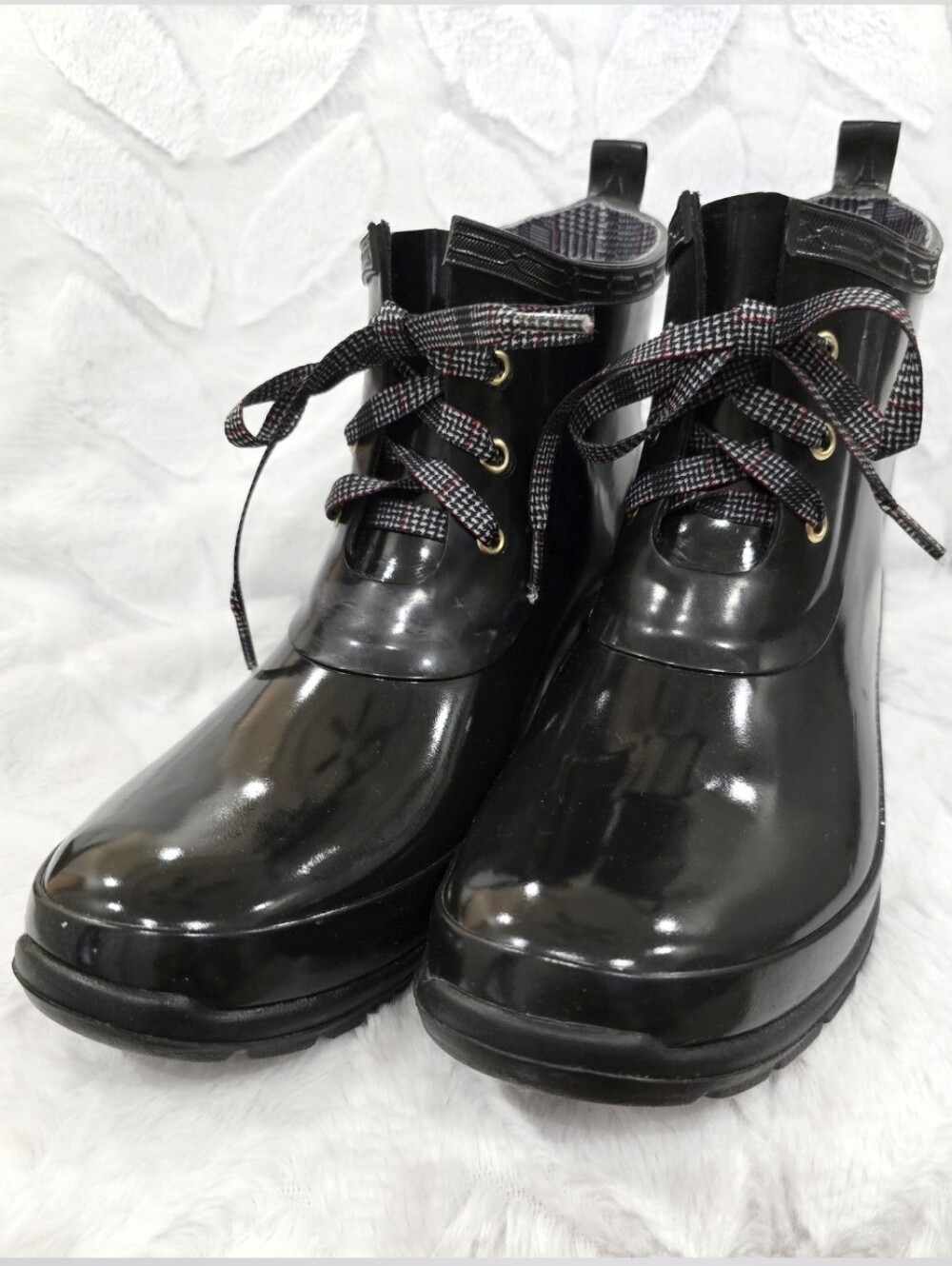 Charter Club Women’s Black Gloss Rain Ankle Boots with Patterned Laces, Size 9